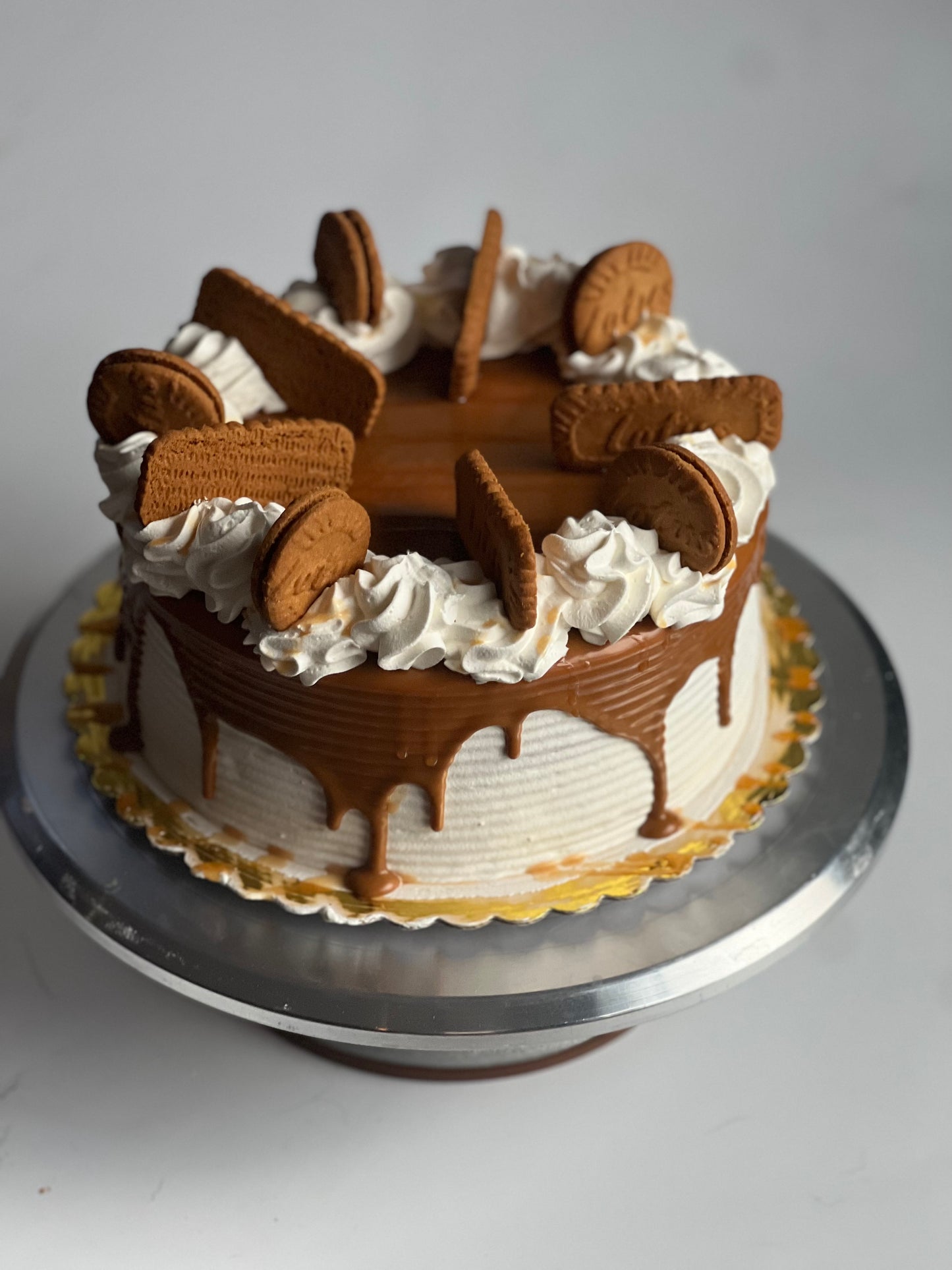 8 inch 2 layer whipped cream cake Biscoff
