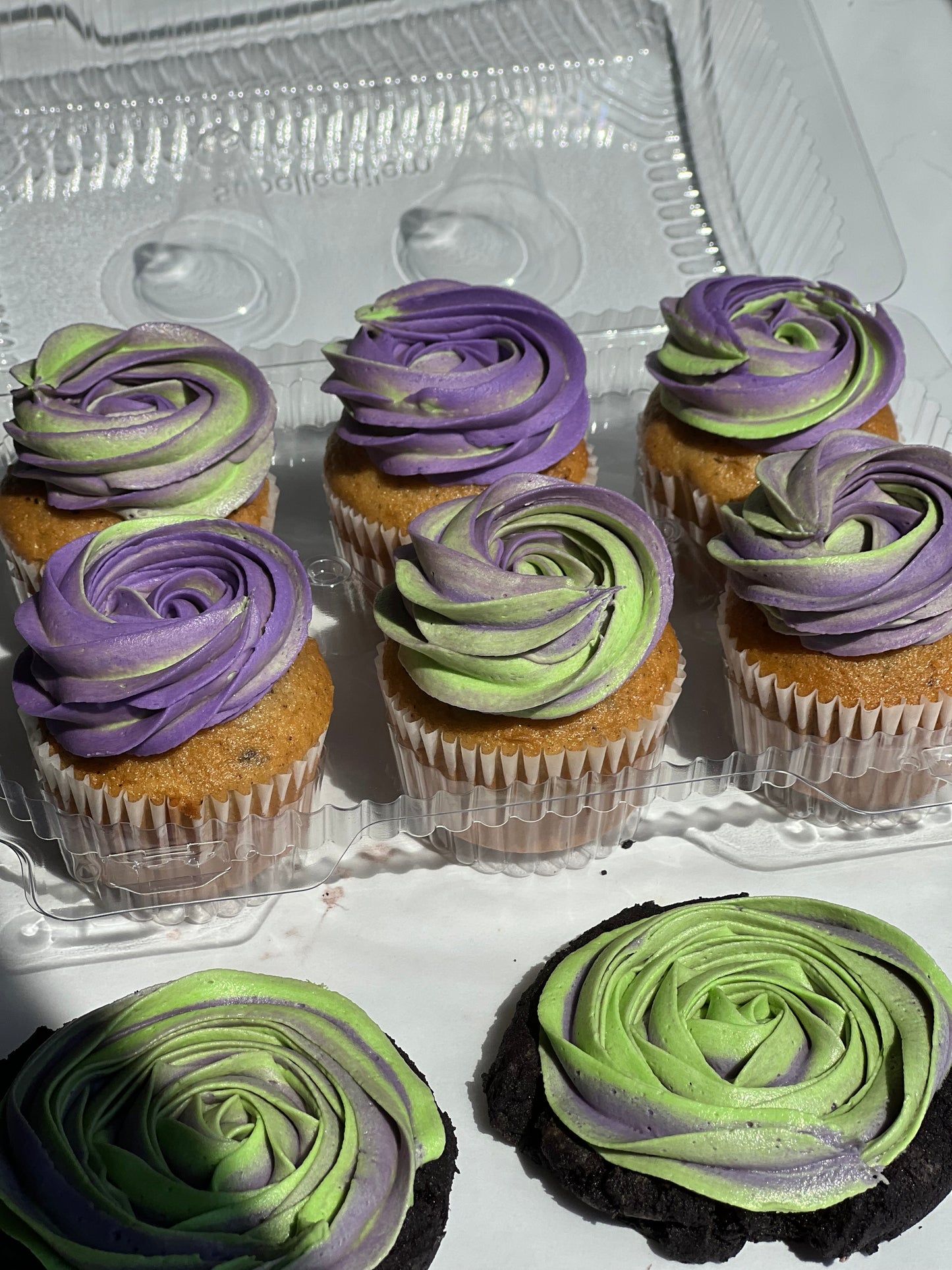 6 pack beetle juice cupcakes
