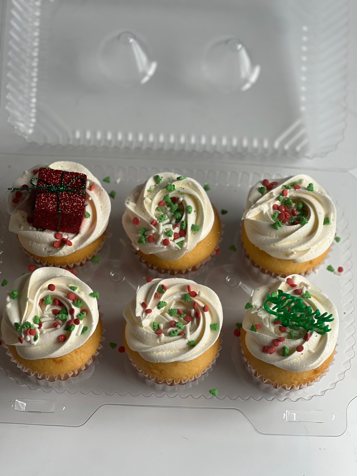 Christmas cupcakes 6 pack