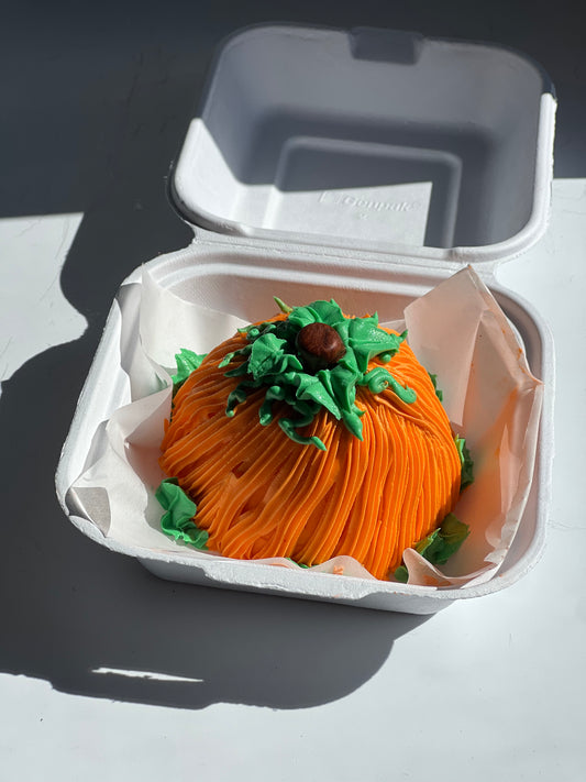 Pumpkin bento cake