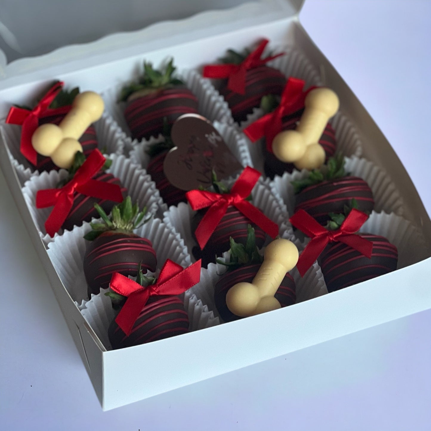 Chocolate covered strawberries 12 pack