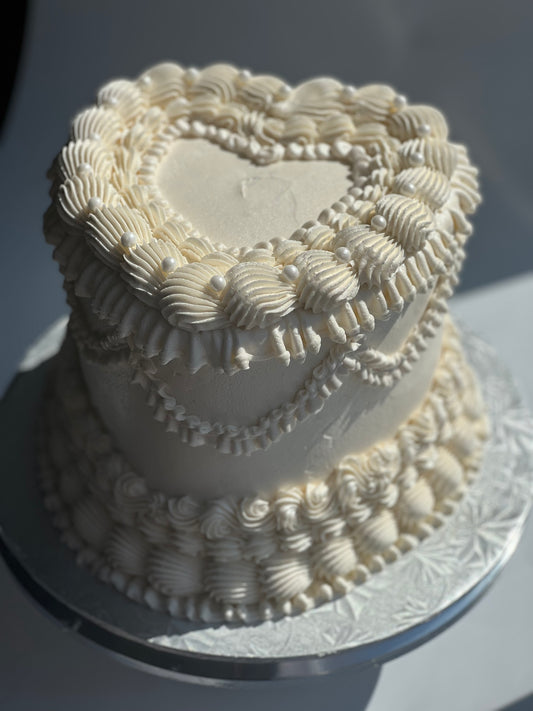 Heart cake 8 inch 4 layer